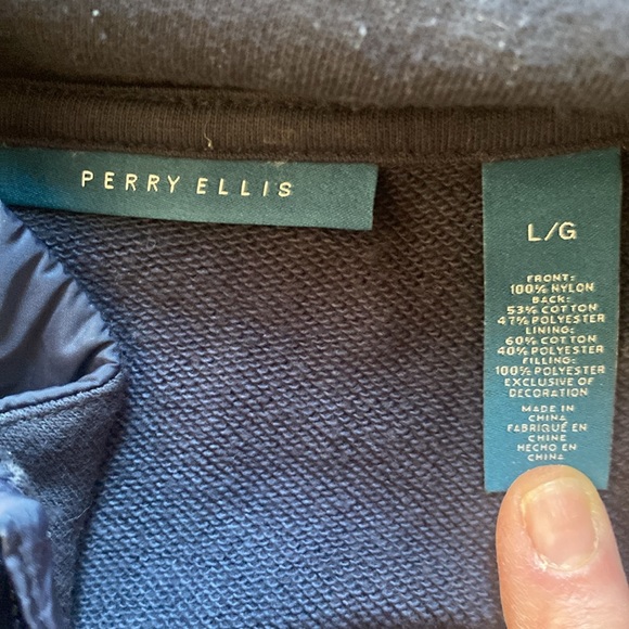 Perry  Ellis Men’s Large Vest - Picture 2 of 6